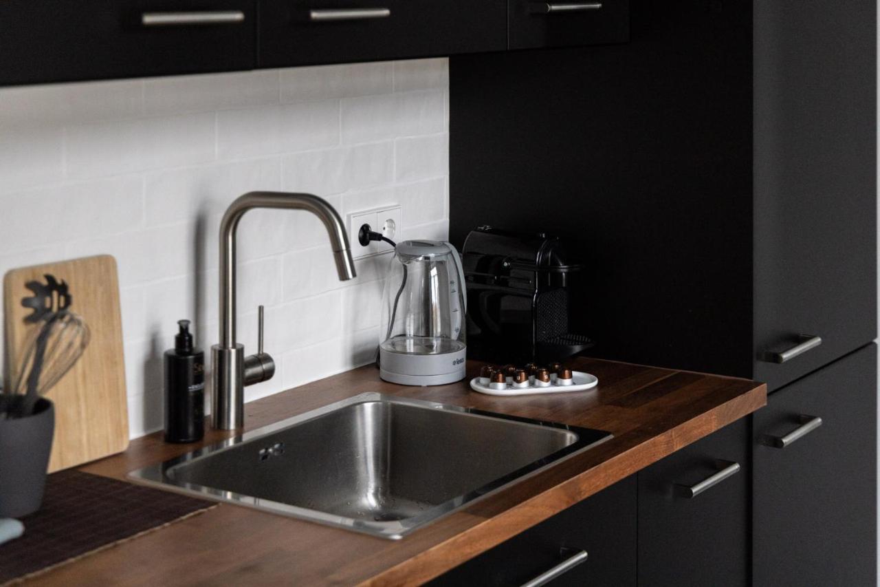 Kipsala Apartments With Free Parking Riga Exterior foto